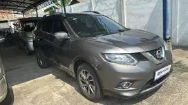 Nissan X-Trail 2.5 Bensin-AT 2017 Abu-Abu /