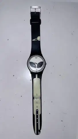 SWATCH GLOW IN THE DARK