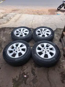 Velg dan ban r16 velg mobil serena