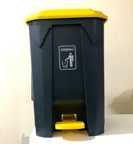 Tempat Sampah Krisbow Plastik / Tong Sampah / Tempat Sampah Serbaguna