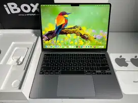 MacBook Air 13 inch Retina M2 2022 On Garansi