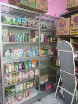 Jual Cepat Etalase kaca tinggi