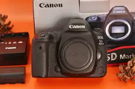 Canon EOS 5D Mark IV 5D IV Body Only Fullset B369