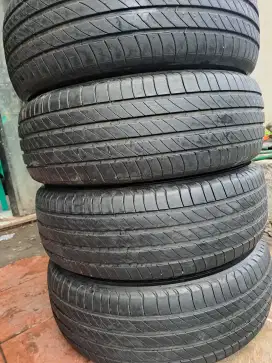 Ban 215 60 16 michelin primacy