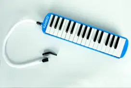 pianika untuk pemula sekolah sudah termasuk selang tiup