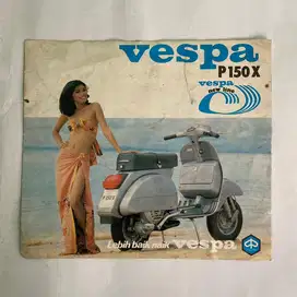 Brosur Vespa PX150