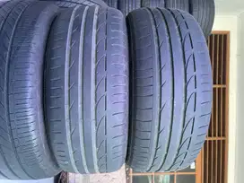 Ban  Bridgestone Potenza S001 Runflat/RFT  225 50 r17  2pcs