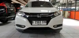 Honda HRV 2018 E White Automatic