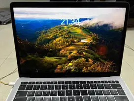 (Second) MacBook Air 2018 128GB - Ex Ibox