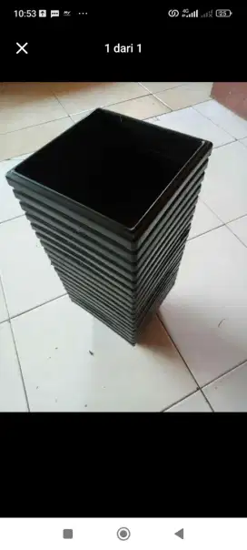Pot tanaman segi 4