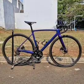 Polygon Strattos S7 Disk road bike