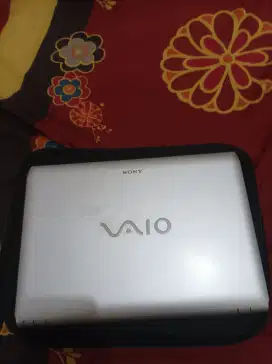 Laptop sony vaio 10 inch, lengkap box,jual murah