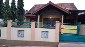 Rumah Belakang Pom Bensin Kadilangu