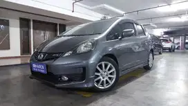 Honda Jazz 1.5 E Bensin-MT 2013 Abu /