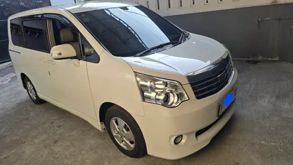 Toyota Nav1  baby alphard 2013