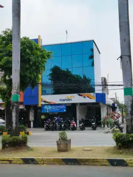 Dijual untuk Investasi ruko Hook Galaxy Bekasi Selatan