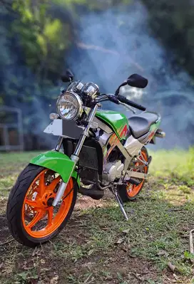 Ninja R 2003 (KIS)