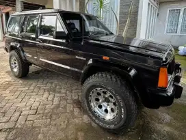 Jeep Cherokee 2.5L
