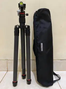 Highlights carbon tripod E24