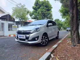 LOW KM Daihatsu Ayla 1.2 R Bensin-MT 2019 Silver XW