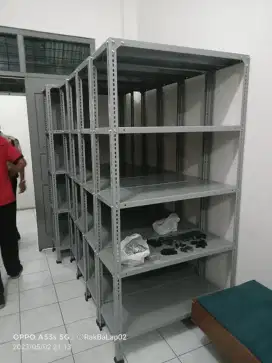 Rak Besi Serbaguna