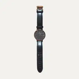 Jam Tangan Pria Casual Warna Hitam Brand Daniel Wellington Classic She