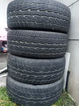 Ban TOYO 18  255/55 tubeles good condition