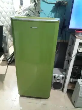 Dijual Kulkas Panasonic 1 Pintu normal Original, Sperti baru