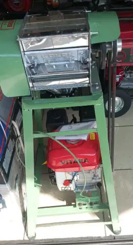 Mesin parut kelapa