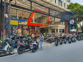 Lapak Kios Food Court Kantin Kuliner Puja Sera Warung Makan Slalu Rame