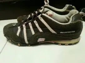 Sepatu anak second branded ori Luar Negri