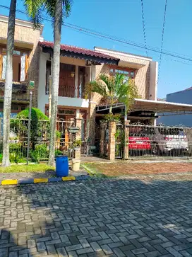 Rumah Lux, 2Lantai di Batununggal, SHM