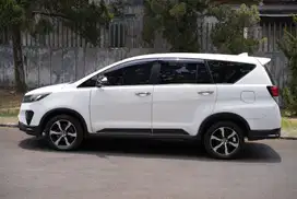 Toyota  Innova VENTURER 2021 Diesel