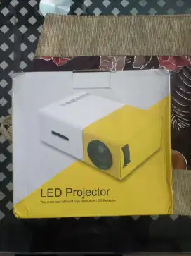 Di jual mini proyektor komplit