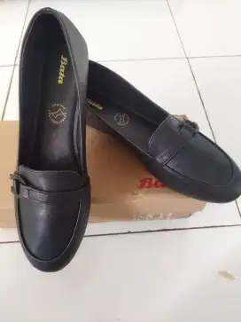 Sepatu-Flat shoes bata