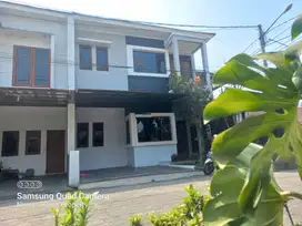 Rumah 2 lantai cluster cisaranten arcamanik dkt rs hermina griya borma