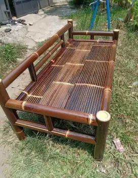 Bale bambu hitam