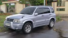 Jual mobil Escudo 2.0i 2003