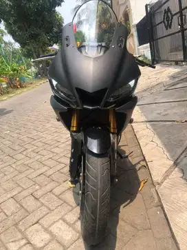 R25 New Black 2019