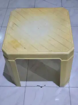 Meja Tamu Coffee Table Plastik ukuran 50 x 50 x50 cm prelove