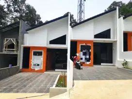 Rumah siap Huni Baru design elegant di Grafika Banyumanik