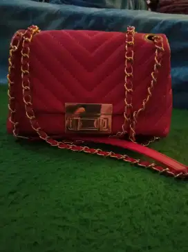Tas selempang wanita