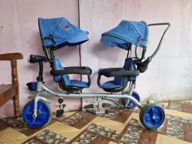 DIJUAL SEPEDA KEMBAR
