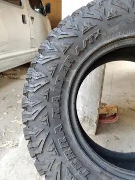 Ban 35 x 12.5 R18 terra raider AT delium .