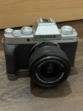 Fujifilm X-T200 Mirrorless Digital Camera (DUPE X-100V)