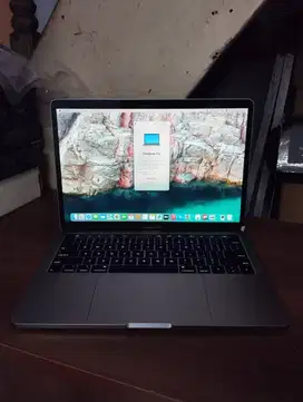 Macbook Pro 13 2019 i7 16 500gb