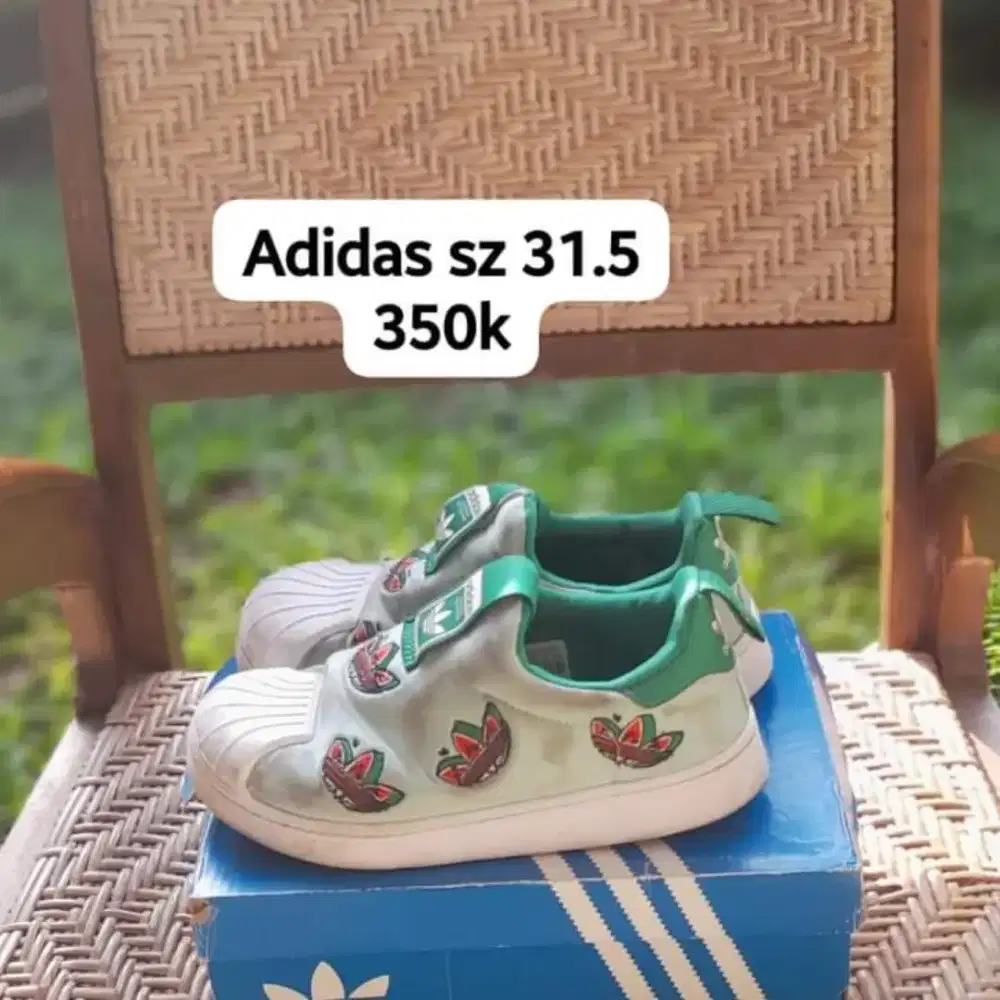 Sepatu Adidas Superstar