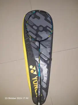 Raket yonex astrox 88s play