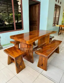 MEJA MAKAN SET BAHAN SOLID KAYU SUAR/TREMBESI