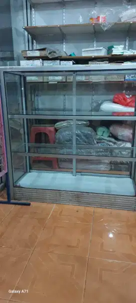 Etalase bekas sembako pamulang